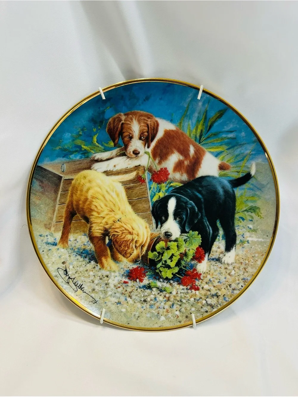 Franklin Mint Vintage “Triple Trouble”Plate with signature and serial number